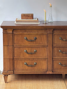 Vintage Thomasville 9 Drawer Dresser