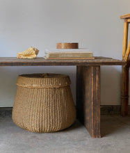 Load image into Gallery viewer, Lidded Jute Basket