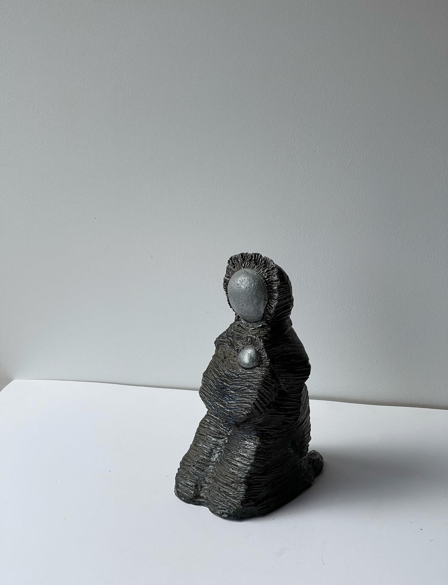 Abstract Mama & baby Ceramic Iron Glaze Scuplture